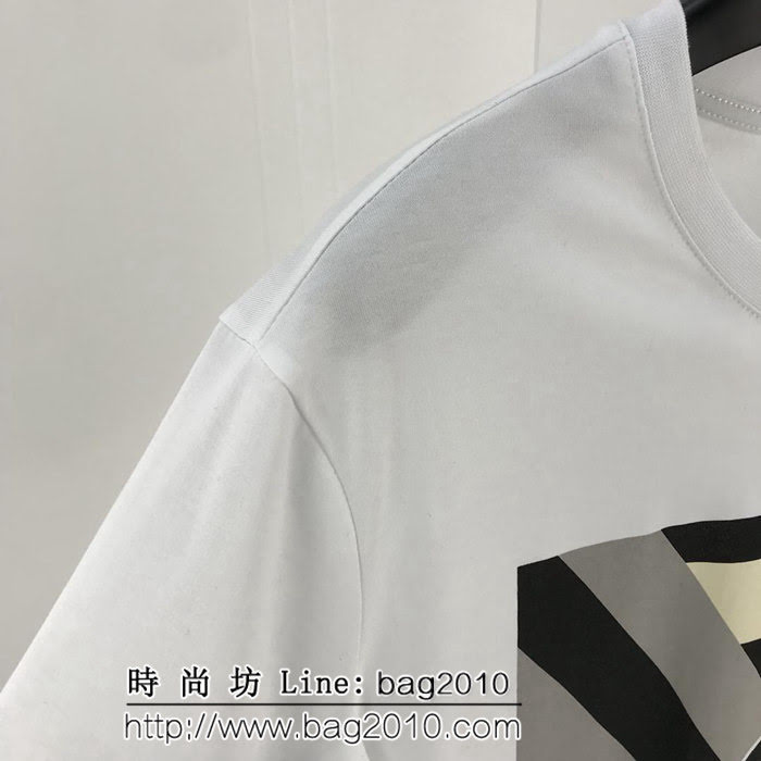 MONCLER蒙口 19ss新款 Craig Green Jacket系列款 白色印花短袖 男女同款 ydi1871